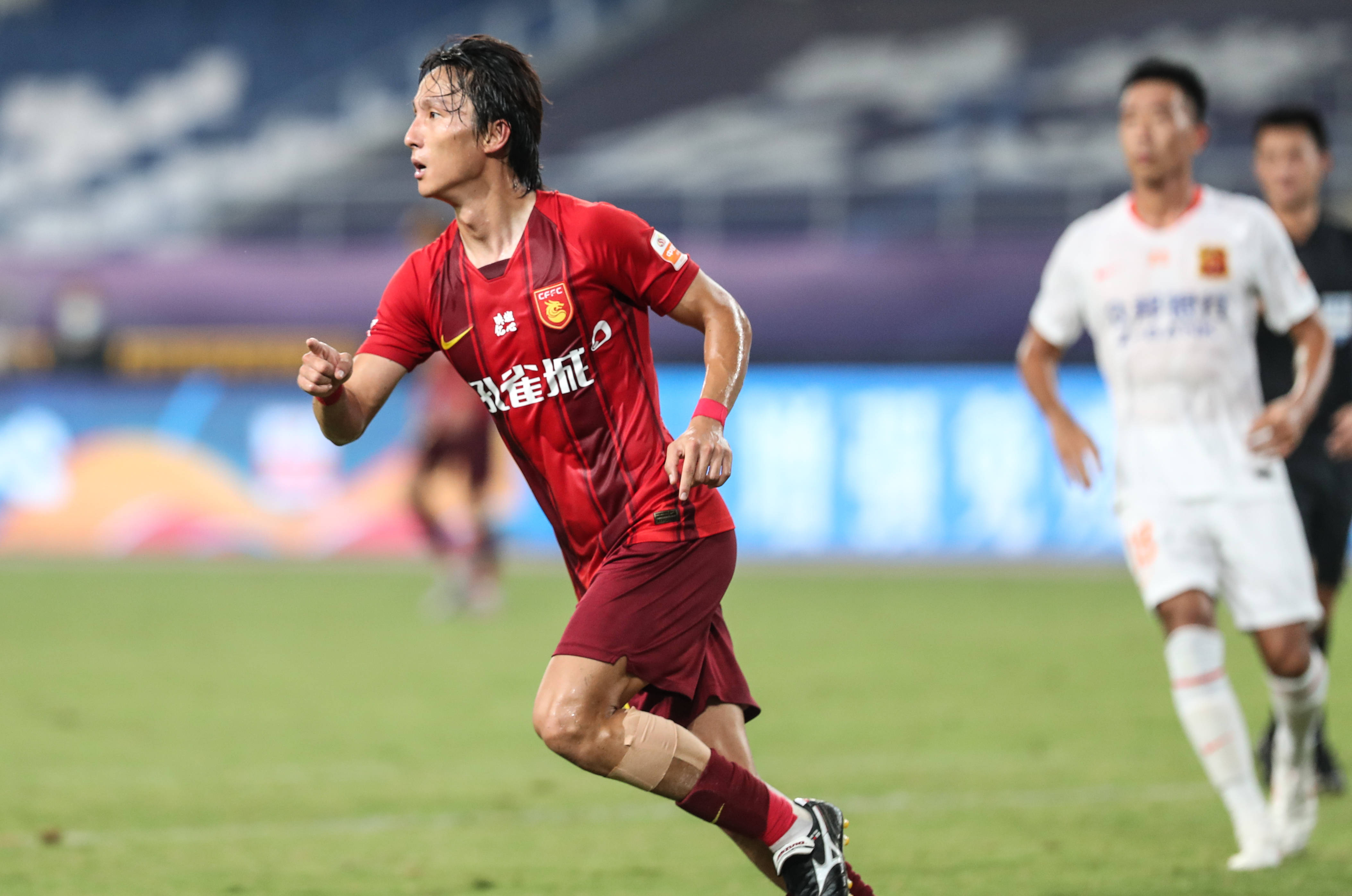 大连人客场战平河北华夏幸福，保持不败战绩的简单介绍